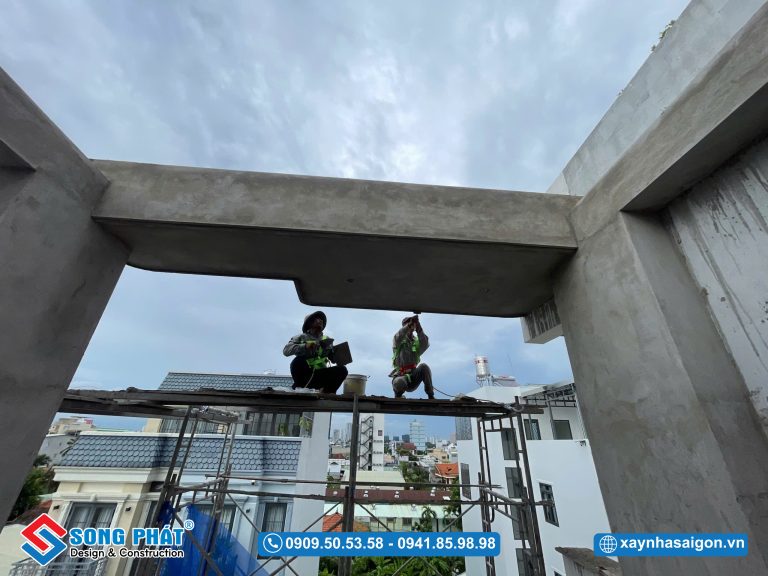 09/06 Xây tường mặt tiền mái