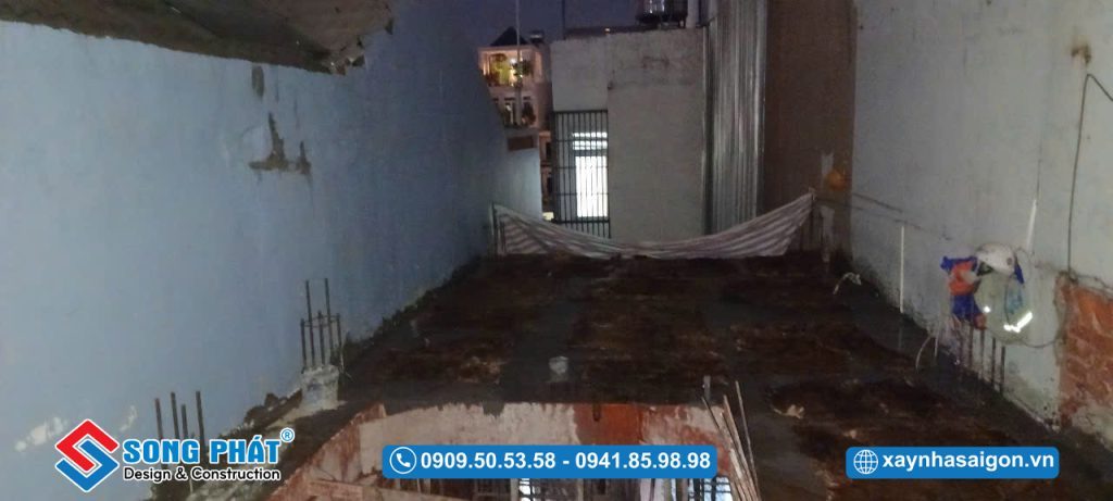 Bao che, tưới ẩm bảo dưỡng bê tông sàn