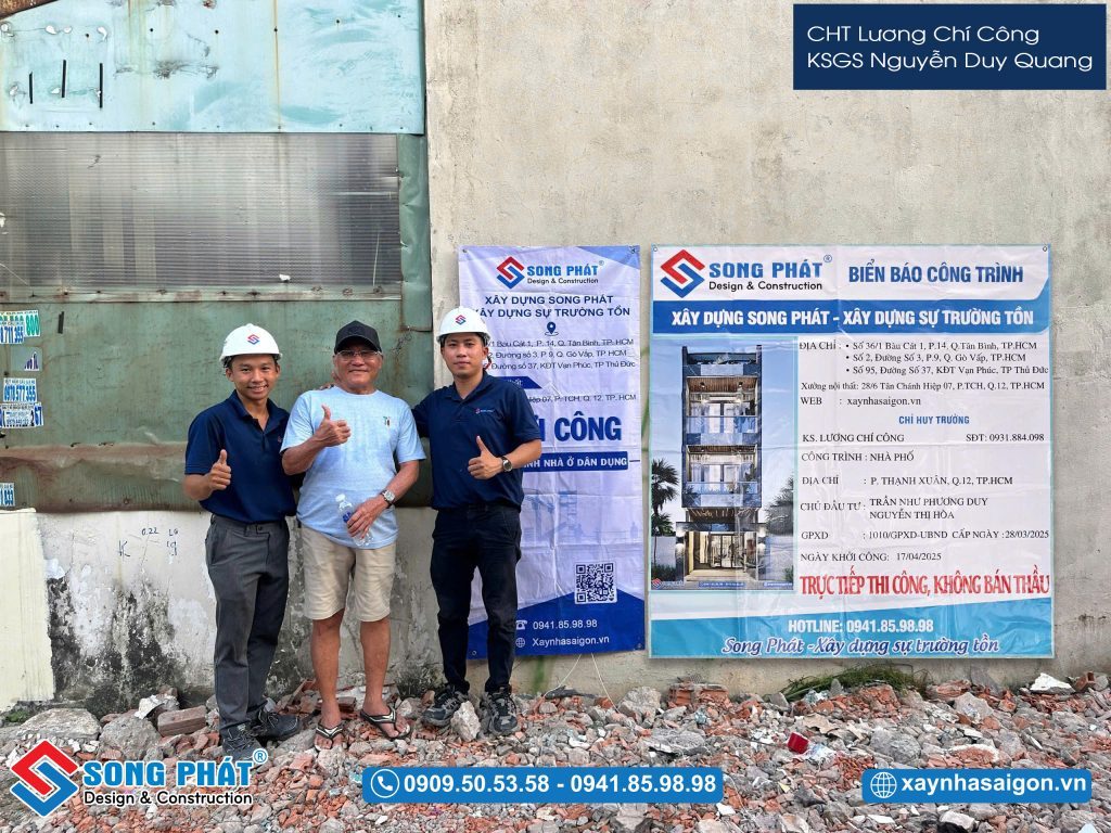 Chủ đầu tư cùng đội ngũ Song Phát trong buổi định vị công trình