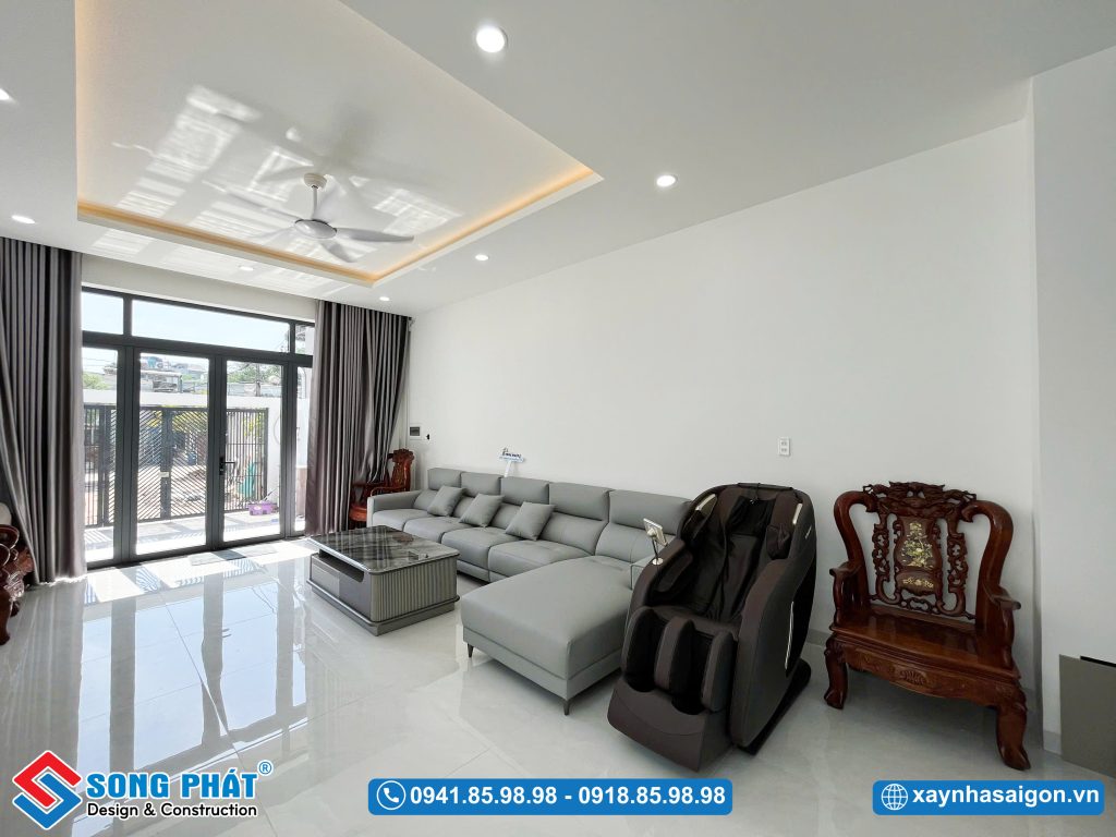 Không gian phòng khách rộng rãi thoáng đạt