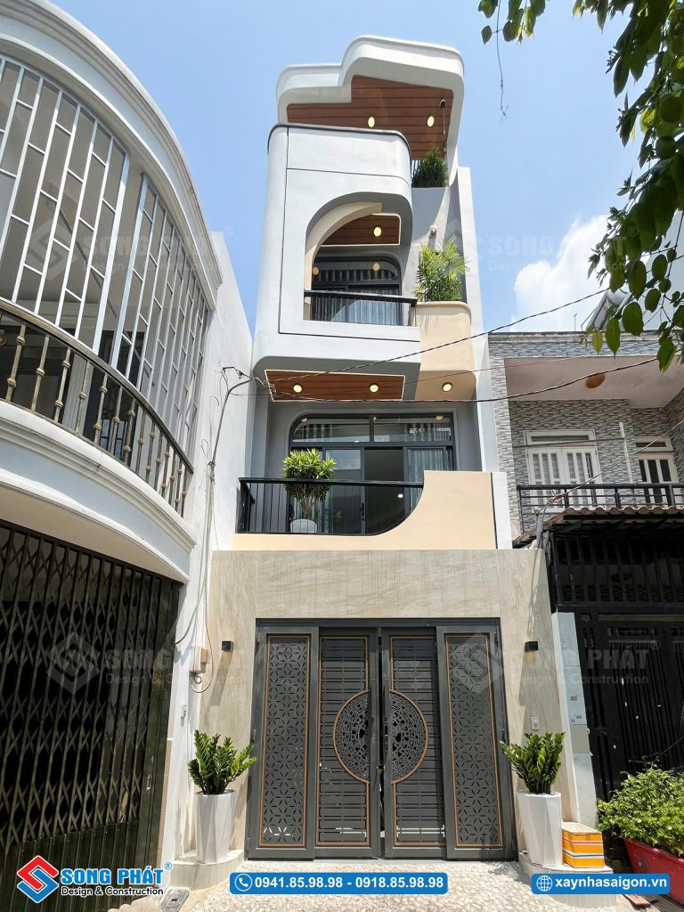 Mặt tiền được thiết kế theo hướng hiện đại, xử lý hình khối đơn giản.