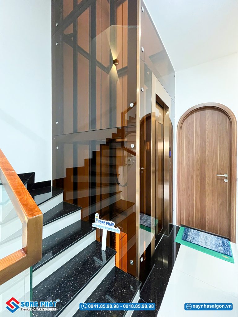 Thang máy kính tiện nghi cho sinh hoạt