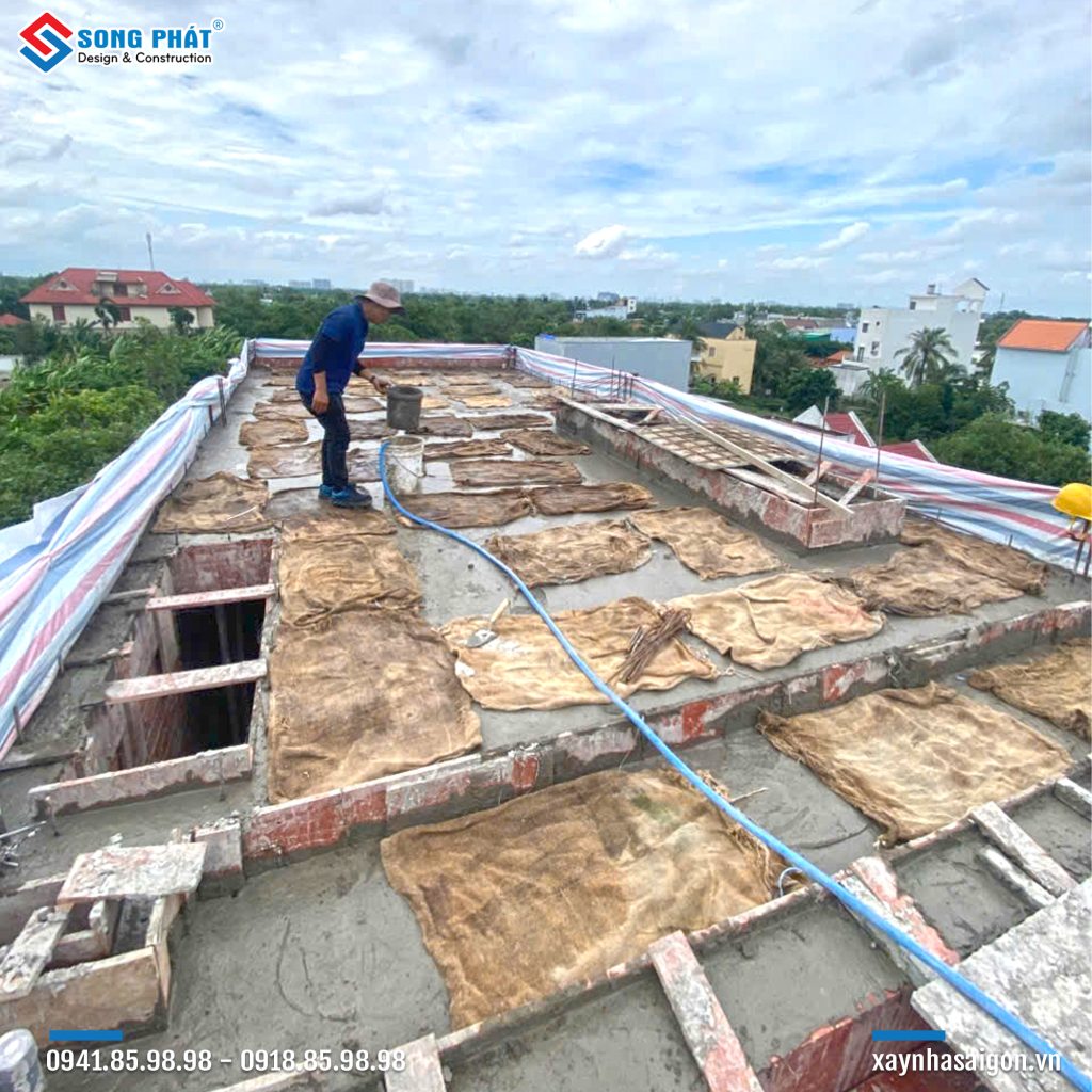 bao che, tưới ẩm bảo dưỡng bê tông sàn