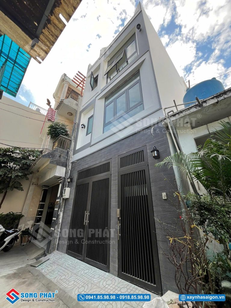 Mặt tiền bố trí gọn gàng, thuận tiện khai thác kinh doanh.