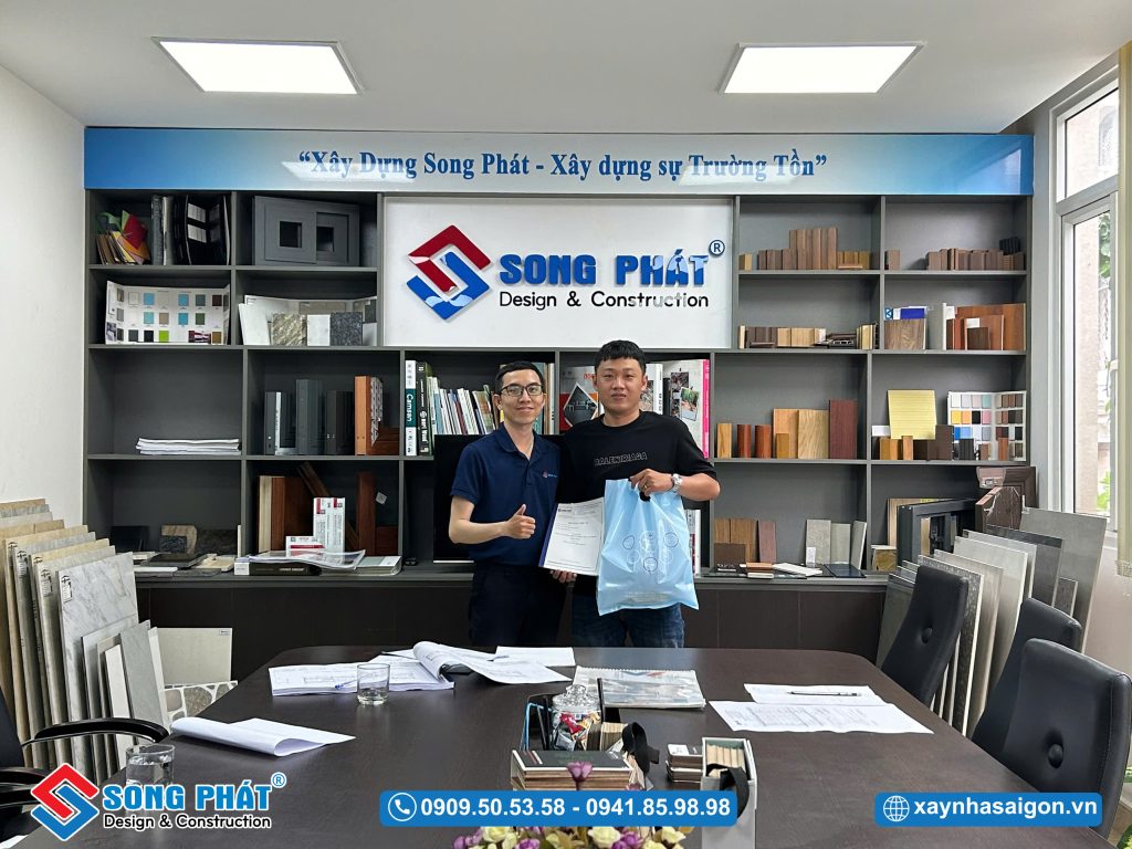 Anh Huân đặt trọn niềm tin ký hợp đồng cùng Song Phát