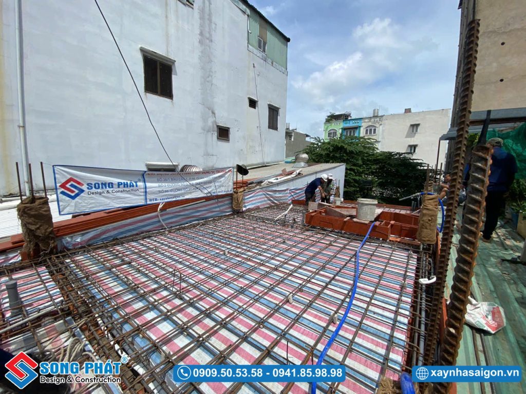 23/06 Hoàn thiện đi thép sàn lầu 1