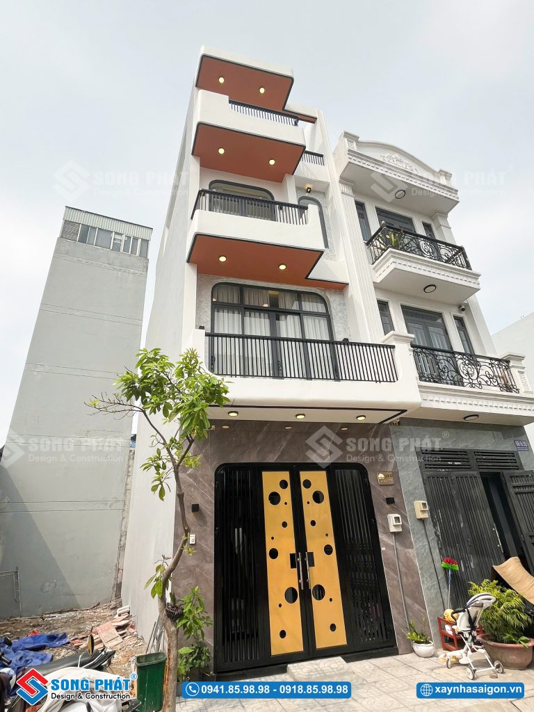 Mặt tiền hoàn thiện theo phong cách hiện đại, gọn gàng và bền vững