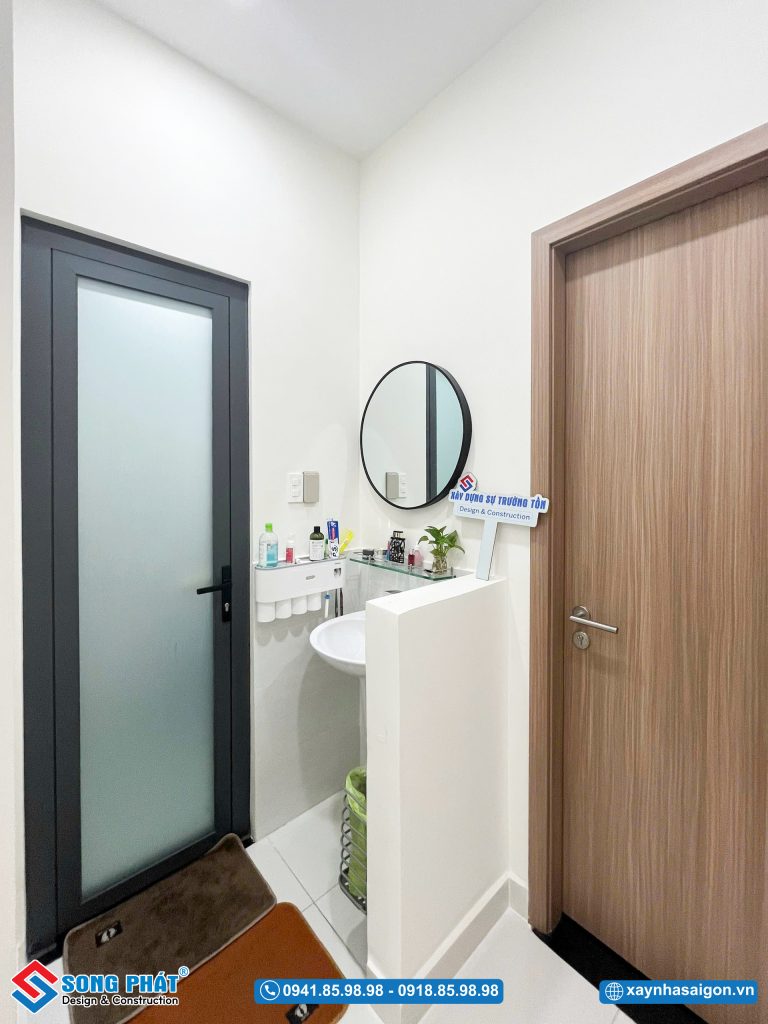 Bố trí lavabo phía trước tiện nghi cho thói quen sinh hoạt của gia đình