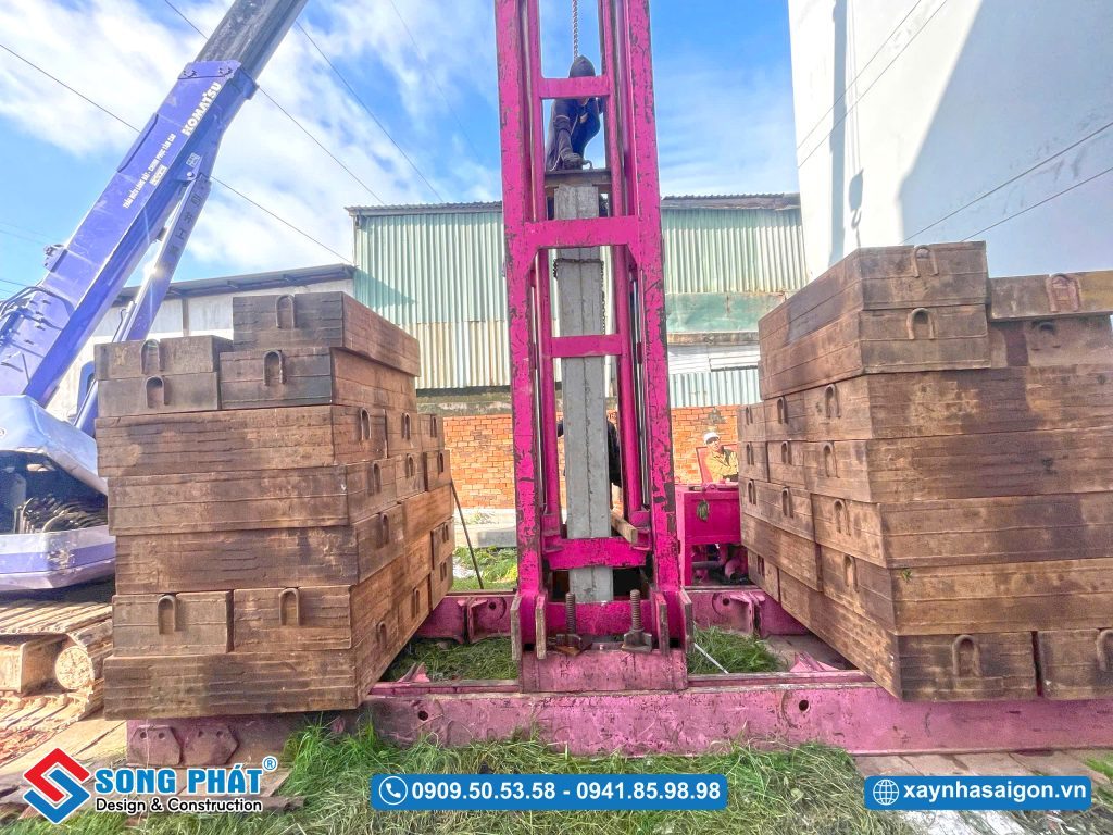 09/06 Thi công ép cọc tải