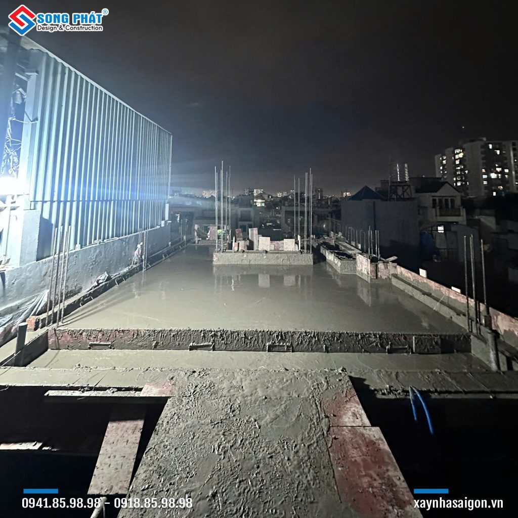 05/10 Cất nóc sàn mái