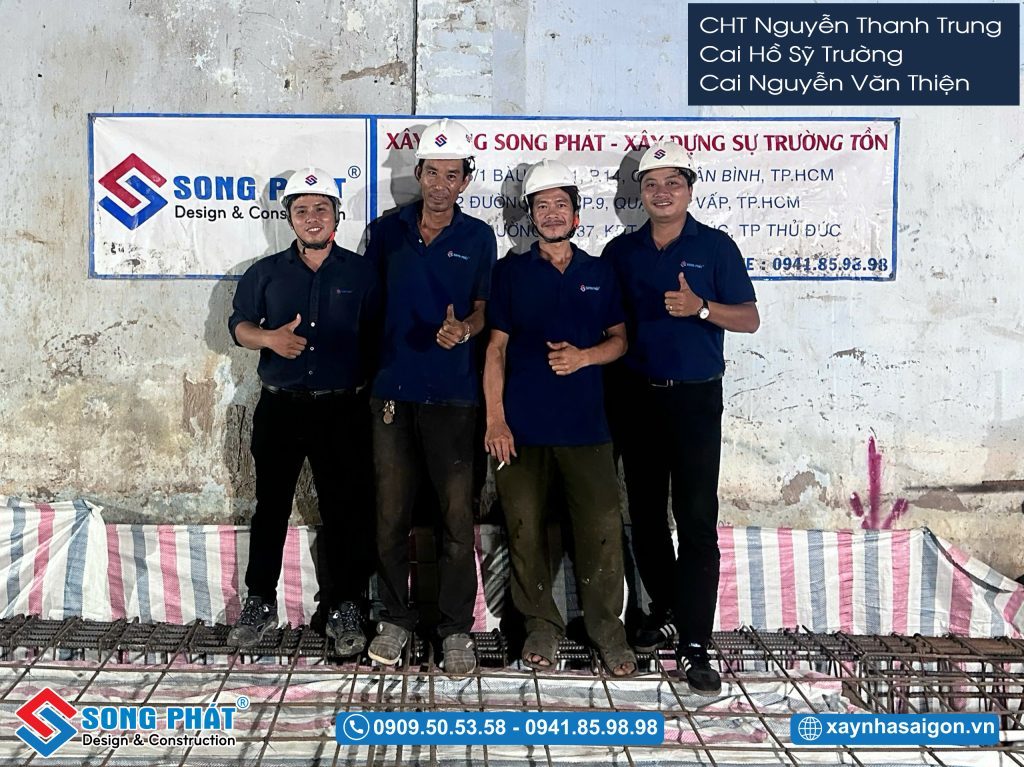 Đội ngũ Song Phát nghiệm thu thép sàn, giám sát quá trình đổ bê tông