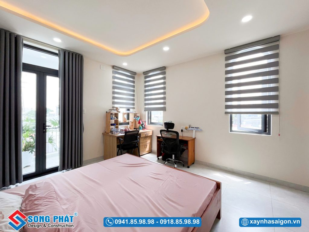 Góc phòng đón nắng, lý tưởng cho những buổi sáng nhẹ nhàng.