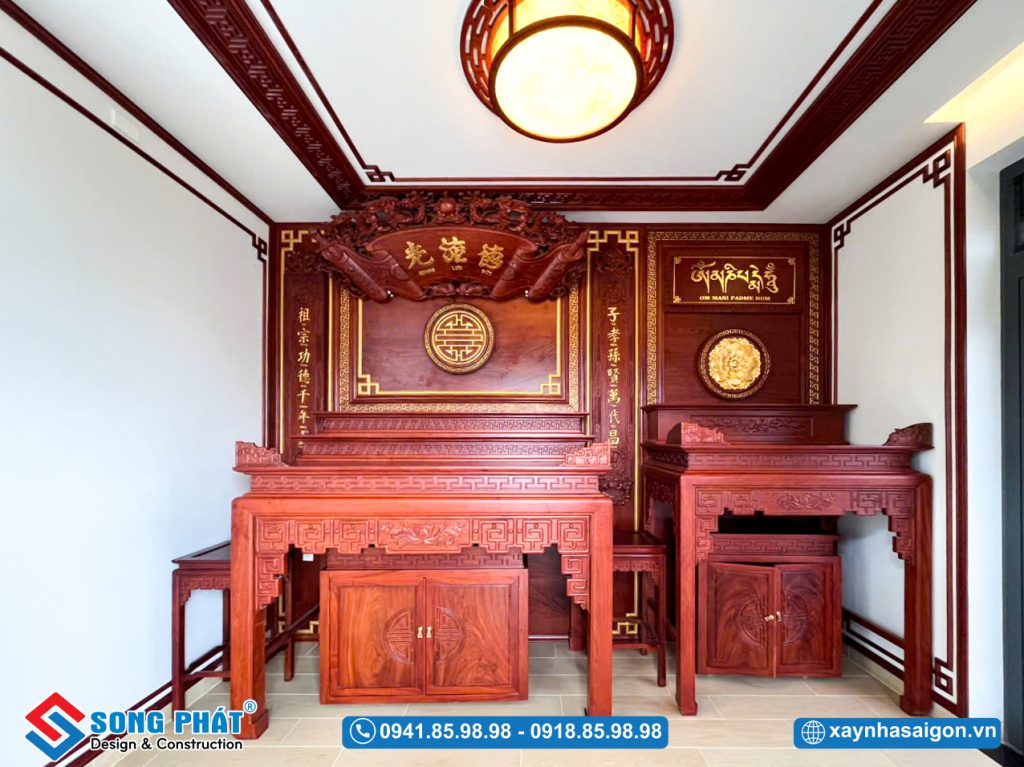 Thiết kế nội thất phòng thờ bằng gỗ mang lại một bầu không khí trang nghiêm, tĩnh lặng