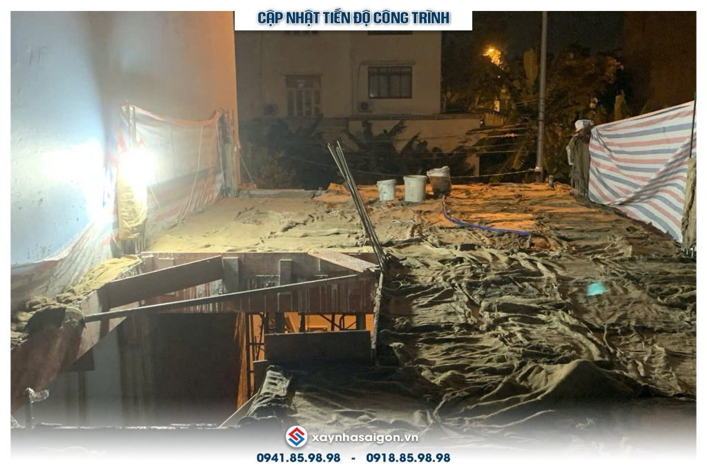 Bao che, tưới ẩm bảo dưỡng bê tông sàn