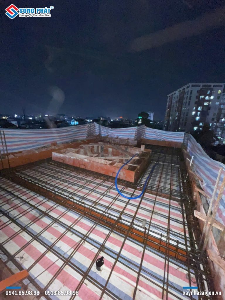 14/12 Hoàn thiện đi thép sàn mái