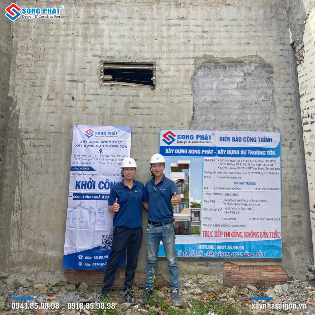 Đội ngũ Song Phát trong buổi khởi công 
