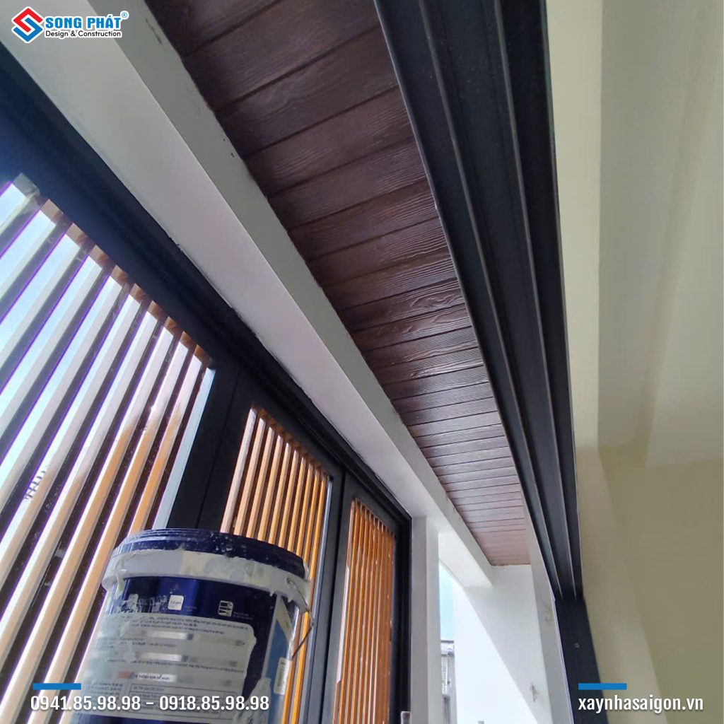 19/11 Thi công trần conwood