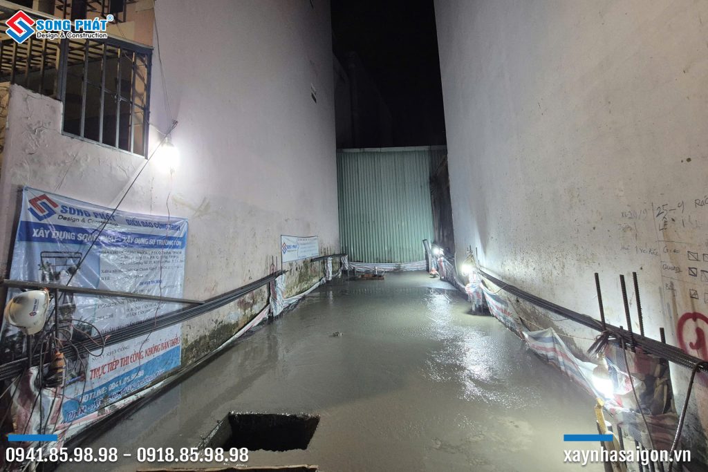 19/10 Hoàn thiện đổ bê tông móng - sàn trệt 