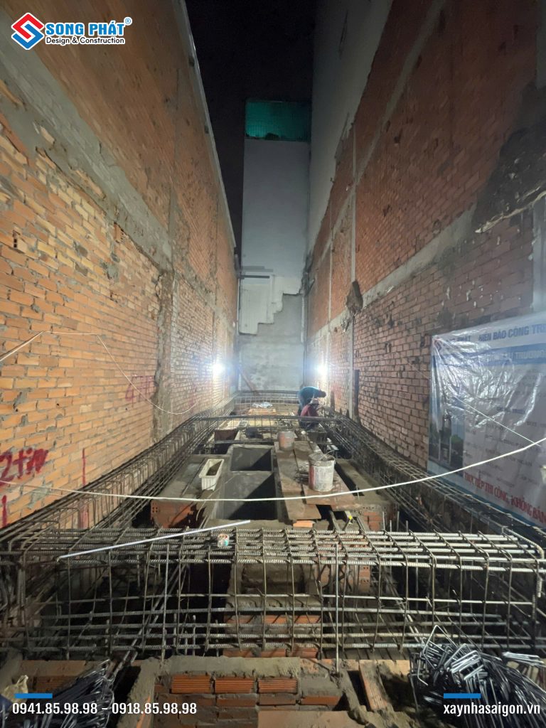 24/10 Hoàn thiện đi thép giằng móng 