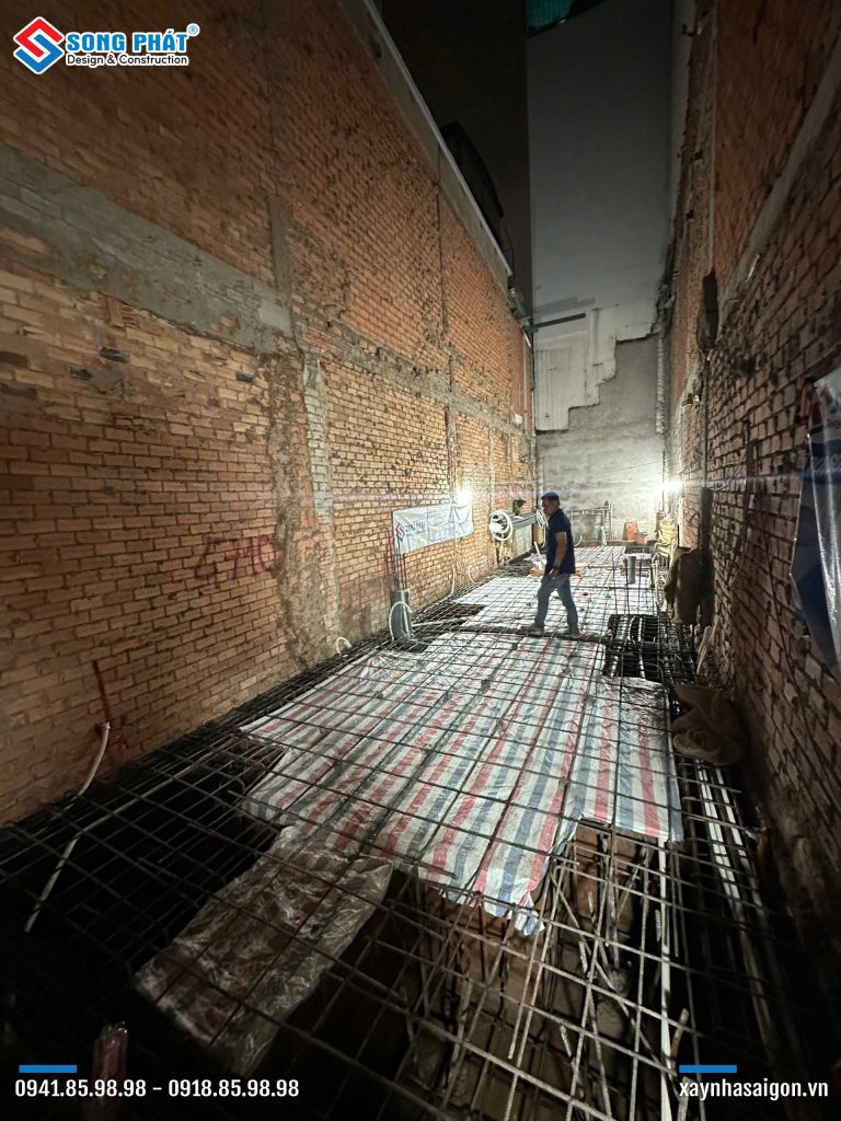 26/10 Hoàn thiện đi thép móng - sàn trệt 