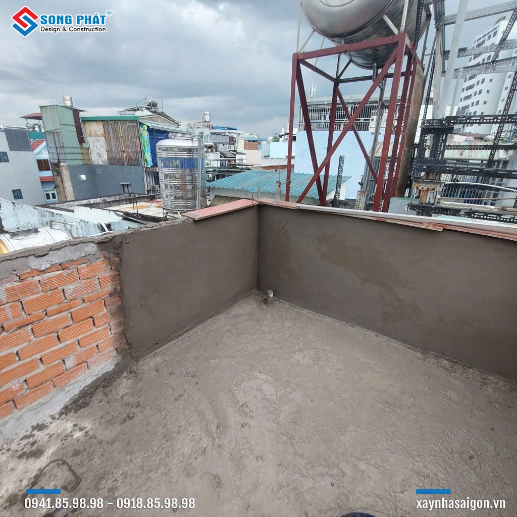 22/10 Tô tường bao mái