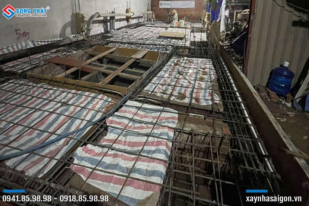 31/10 Đi thép móng - sàn trệt