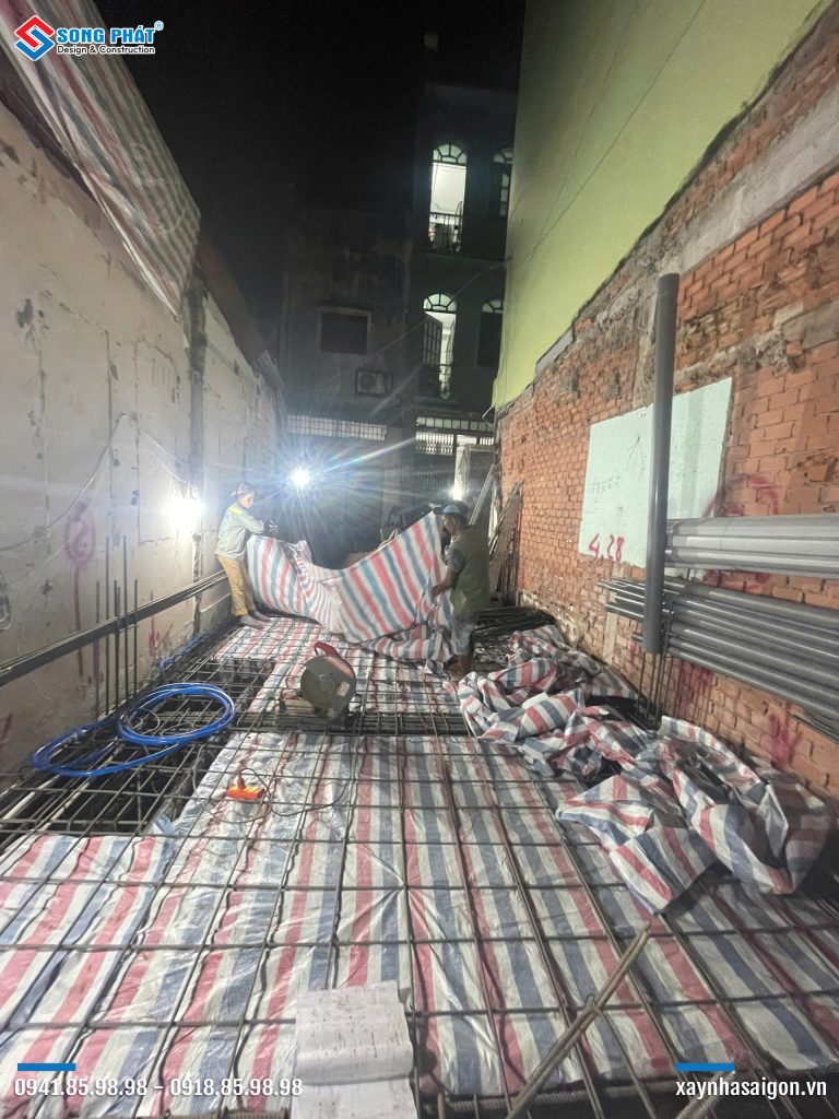 19/10 Hoàn thiện đi thép móng - sàn trệt
