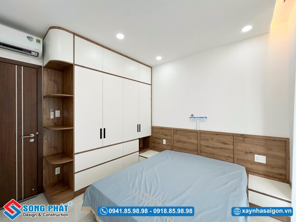 Phòng ngủ phía sau lầu 2