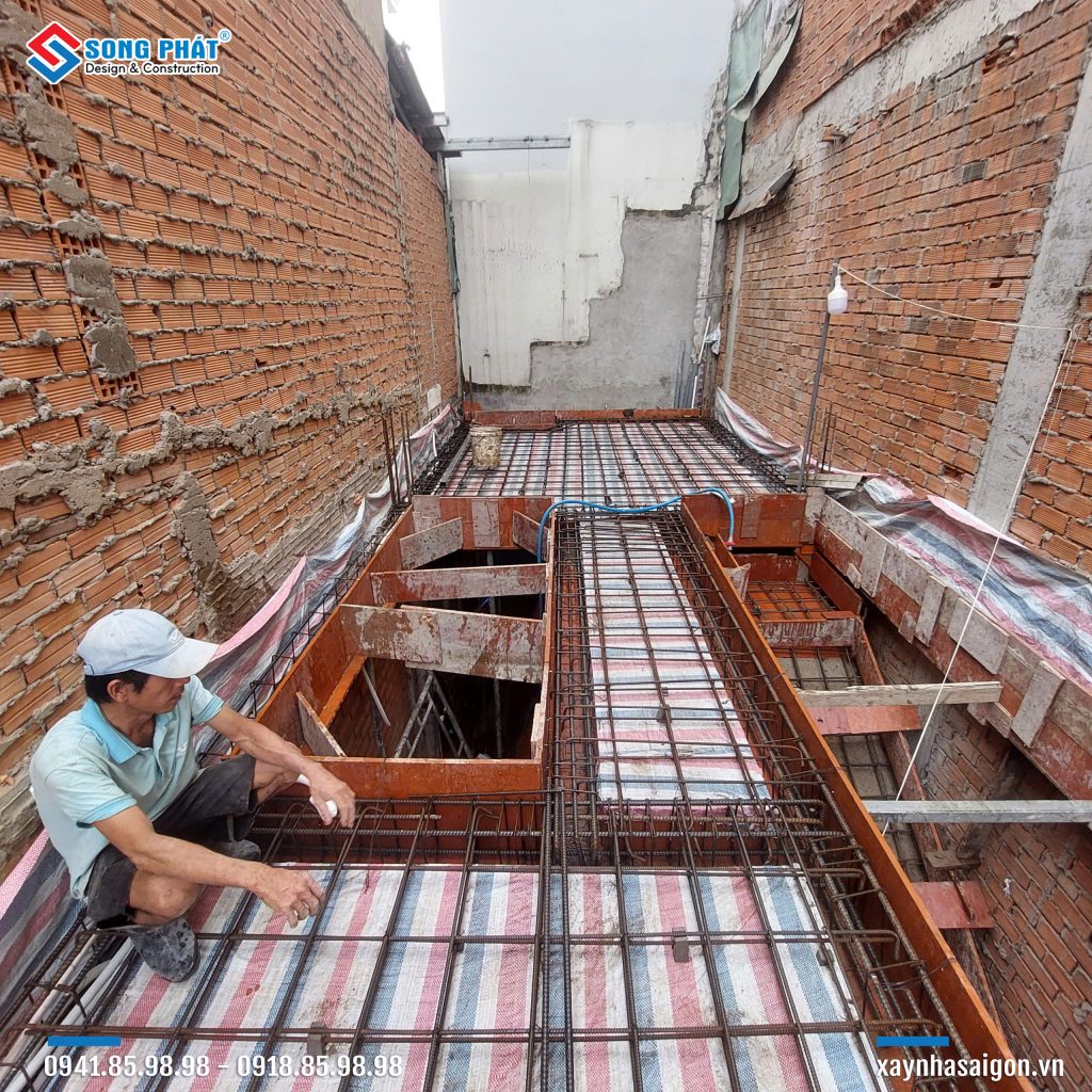 08/11 Hoàn thiện đi thép sàn lửng