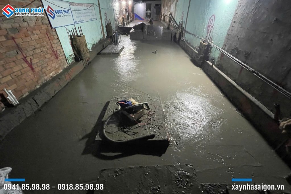 22/08 Hoàn thiện đổ bê tông móng - sàn trệt
