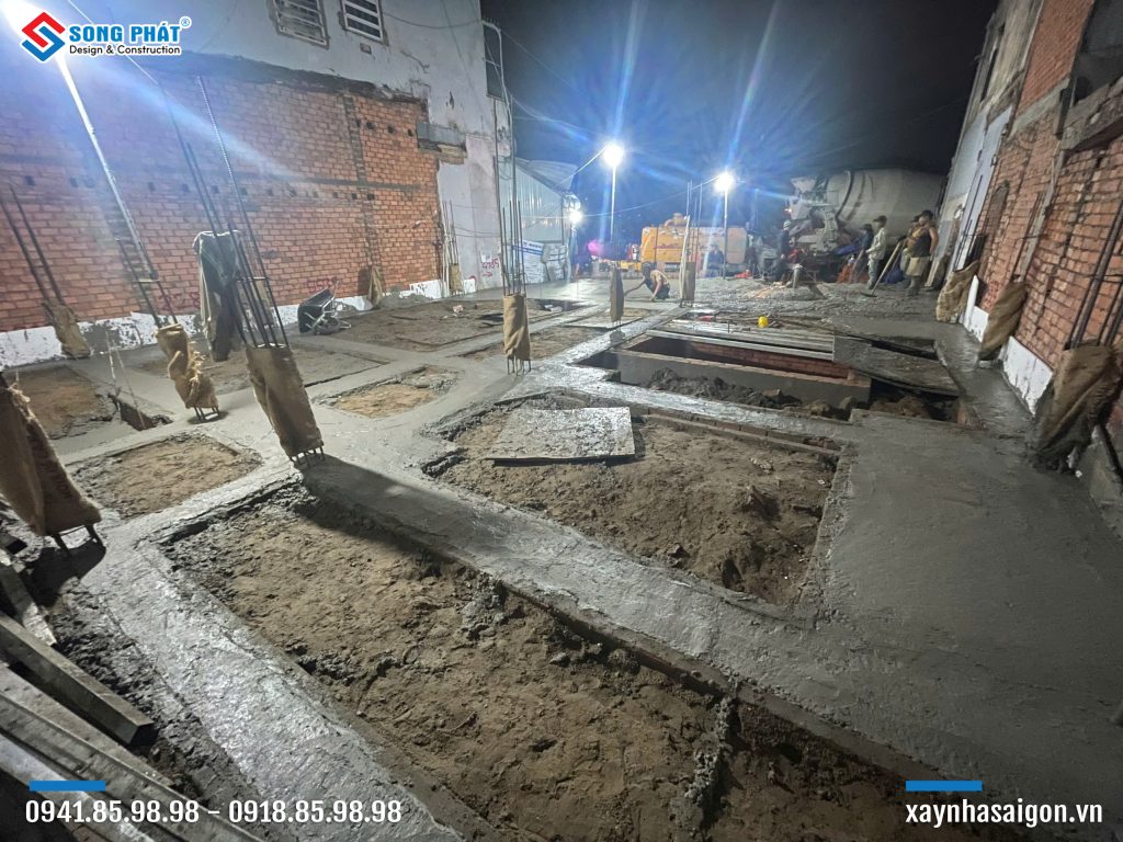 21/10 Hoàn thiện đổ bê tông móng - sàn trệt