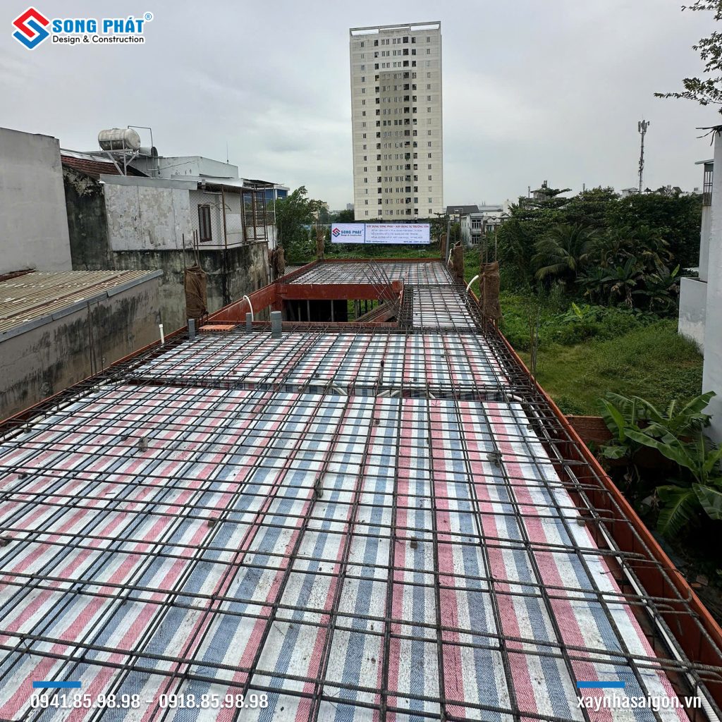 22/11 Hoàn thiện đi thép sàn lầu 2