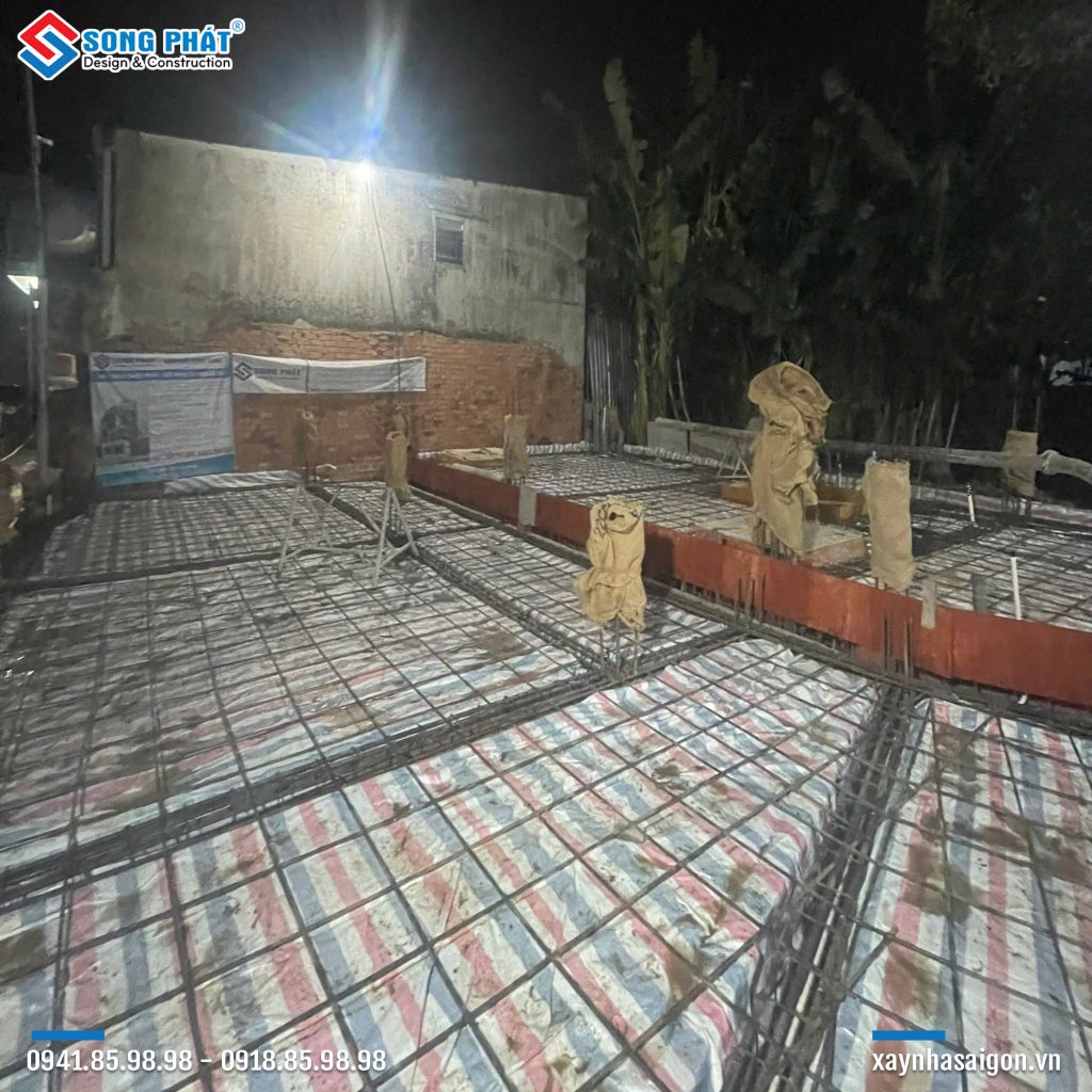 10/10 Hoàn thiện đi thép móng - sàn trệt 