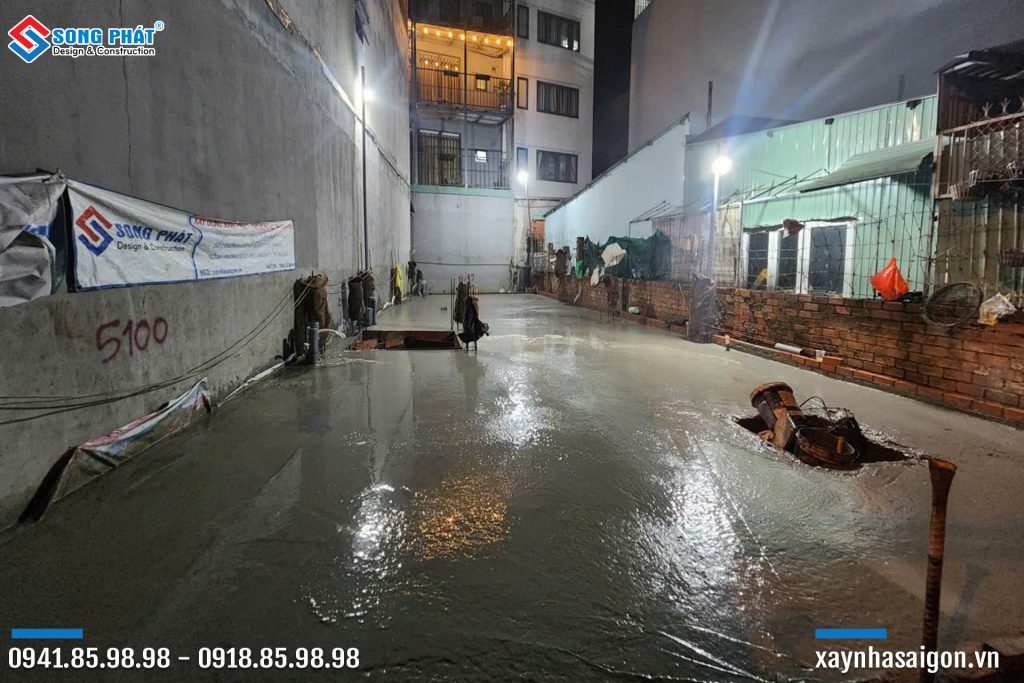 13/11 Hoàn thiện đổ bê tông sàn trệt