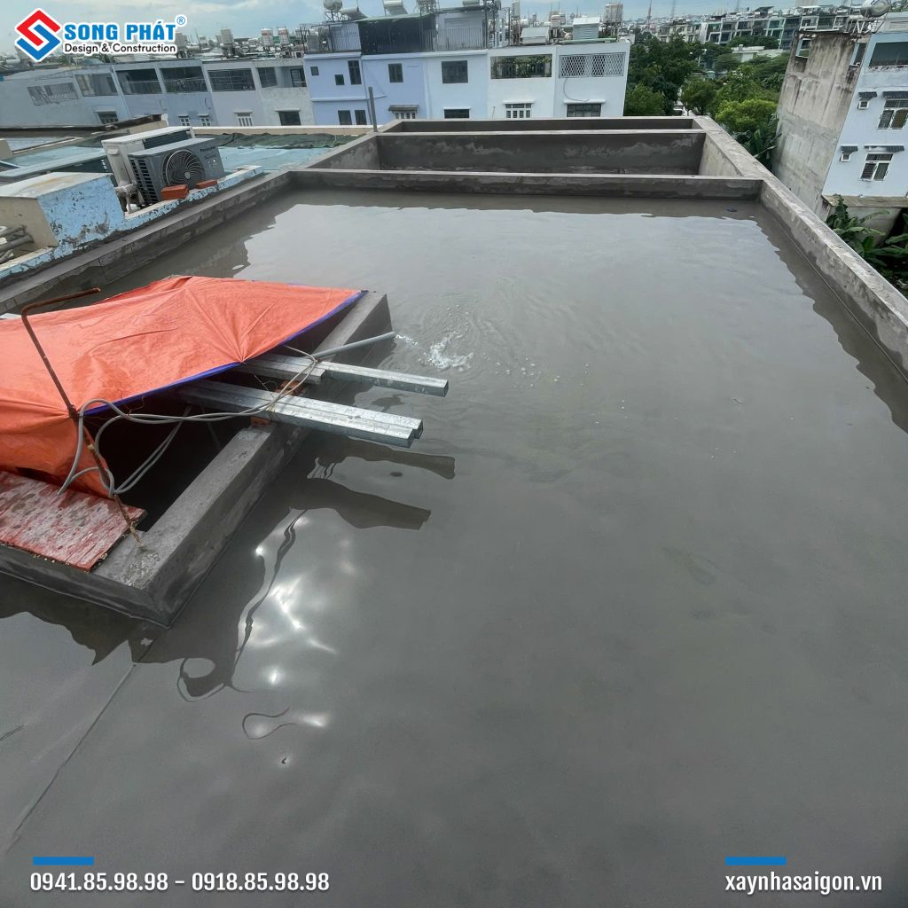 13/11 Test nước sàn mái