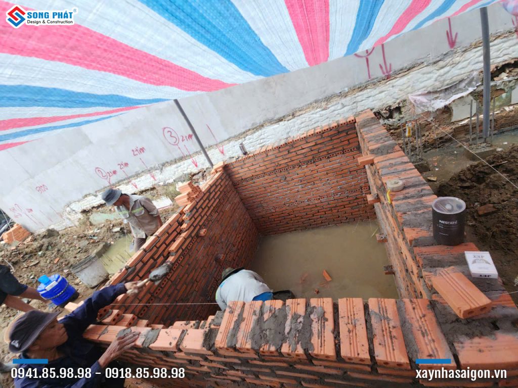 16/10 Xây tô hầm tự hoại