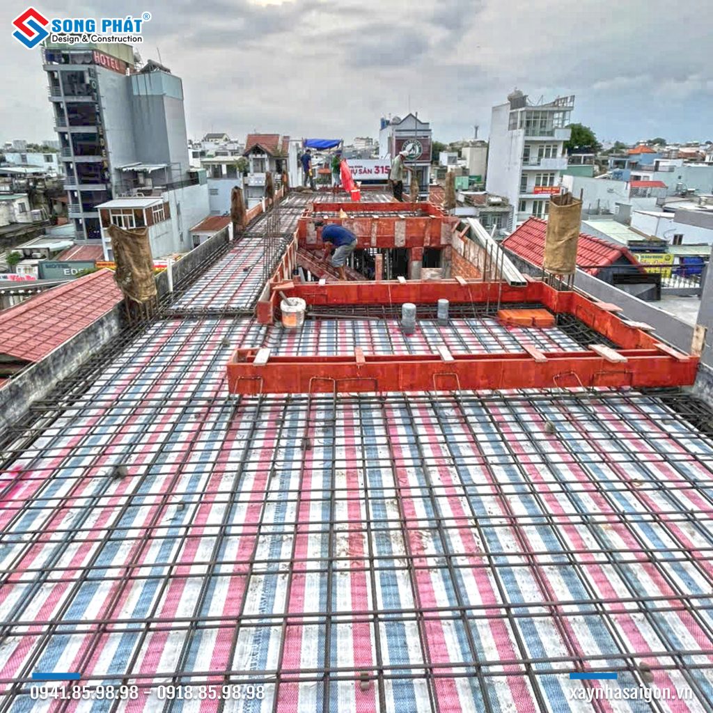 15/11 Hoàn thiện đi thép sàn lầu 4