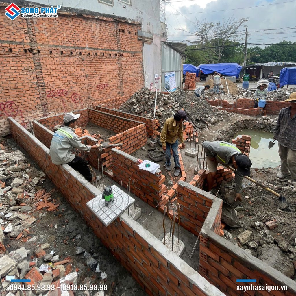 14/10 Xây tường bao móng
