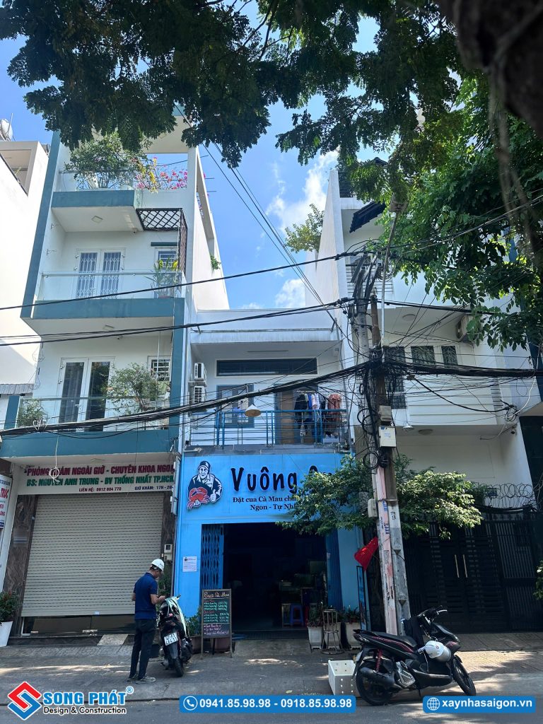 Đội ngũ Song Phát tiến hành khảo sát hiện trạng nhà anh Bảo - TP