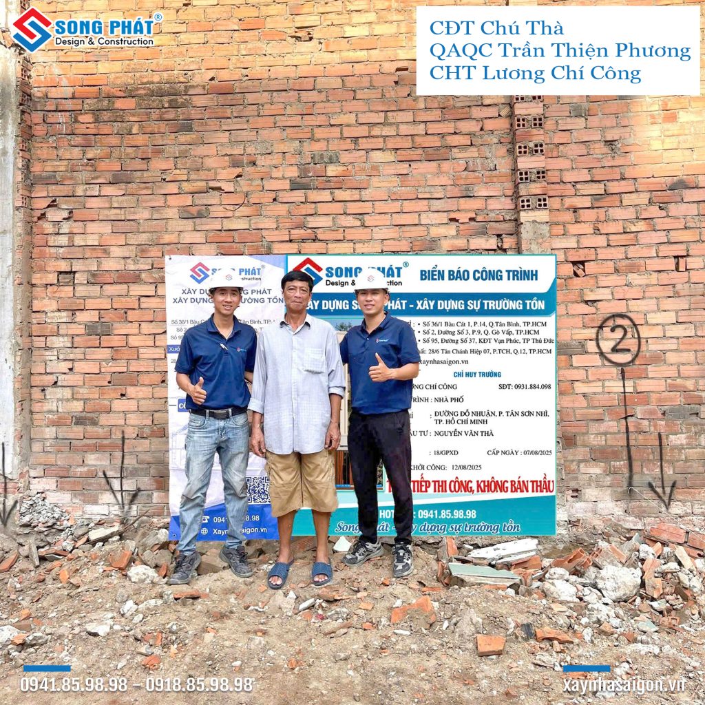 12/08 Chủ đầu tư chú Thà cùng đội ngũ Song Phát trong buổi khởi công