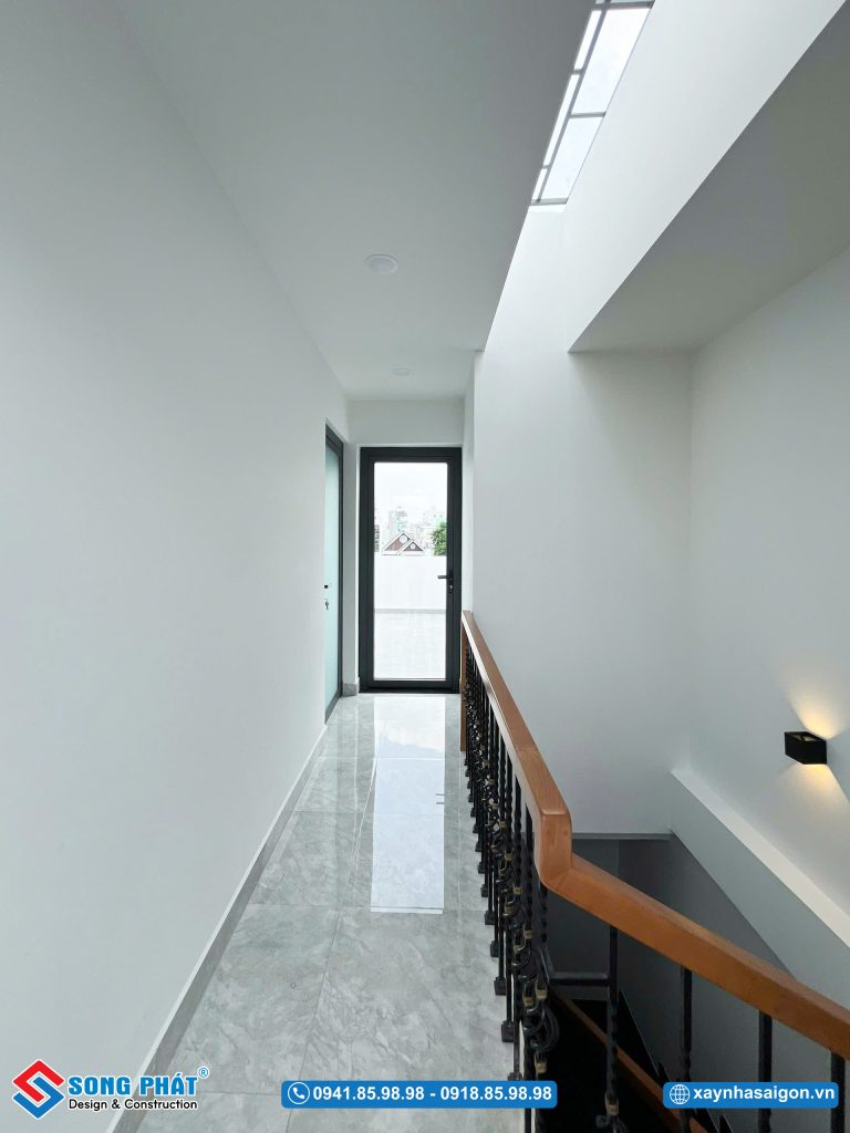 Tum sân thượng hoàn thiện – thêm không gian sử dụng linh hoạt.