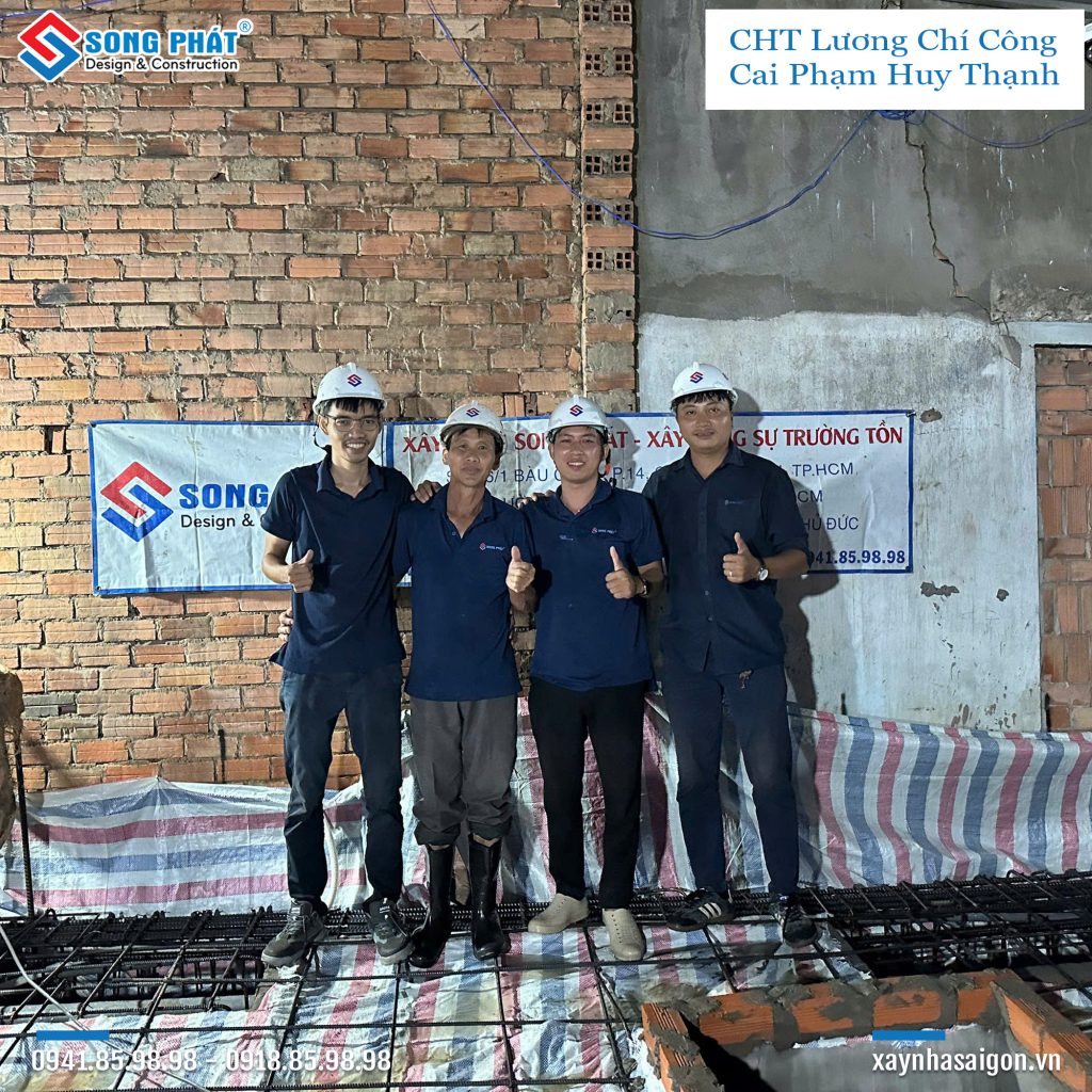 Đội ngũ Song Phát nghiệm thu thép sàn, giám sát quá trình đổ bê tông