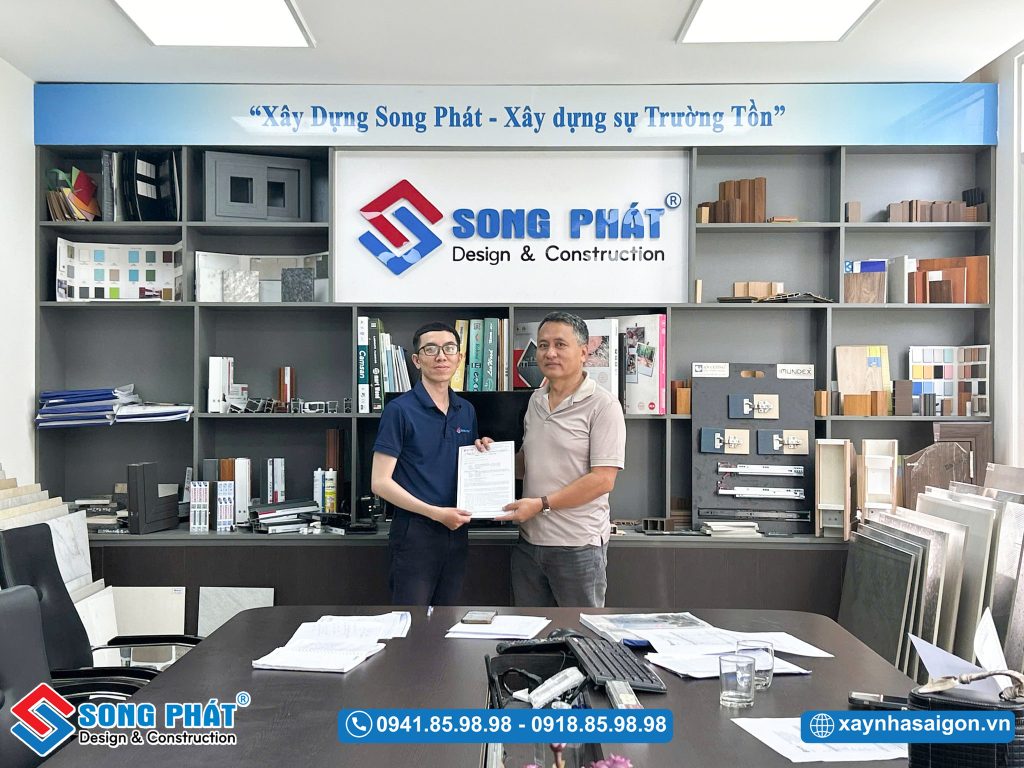 Song Phát vinh dự được đồng hành cũng gia đình anh chị