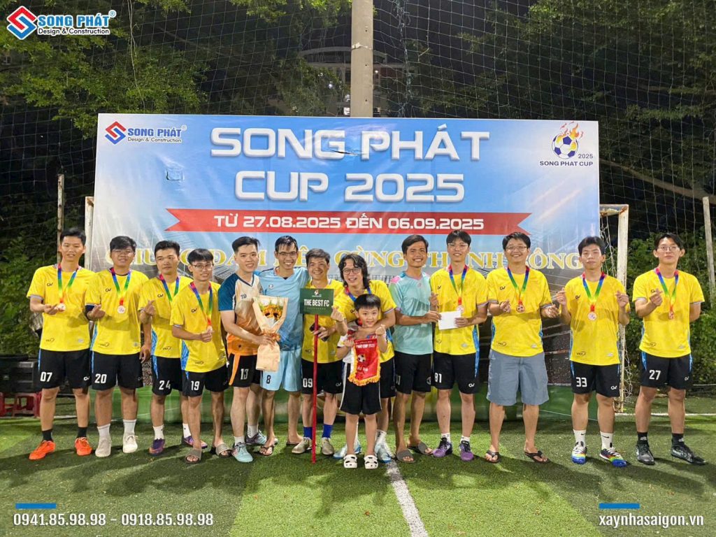 Đội khách mời The Best FC đã chiếm tọn Giải ba của mùa giải