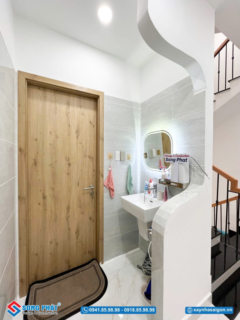 Khu vực lavabo kết nối không gian tắm và WC
