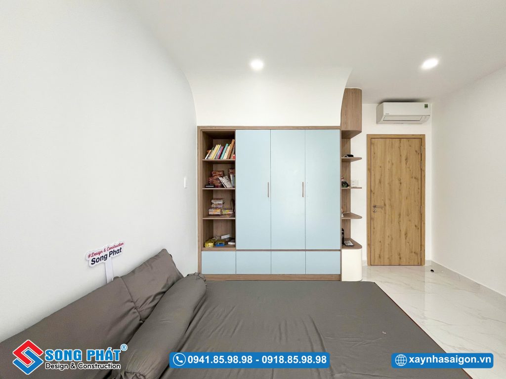 Không gian phía trước giường ngủ rộng rãi