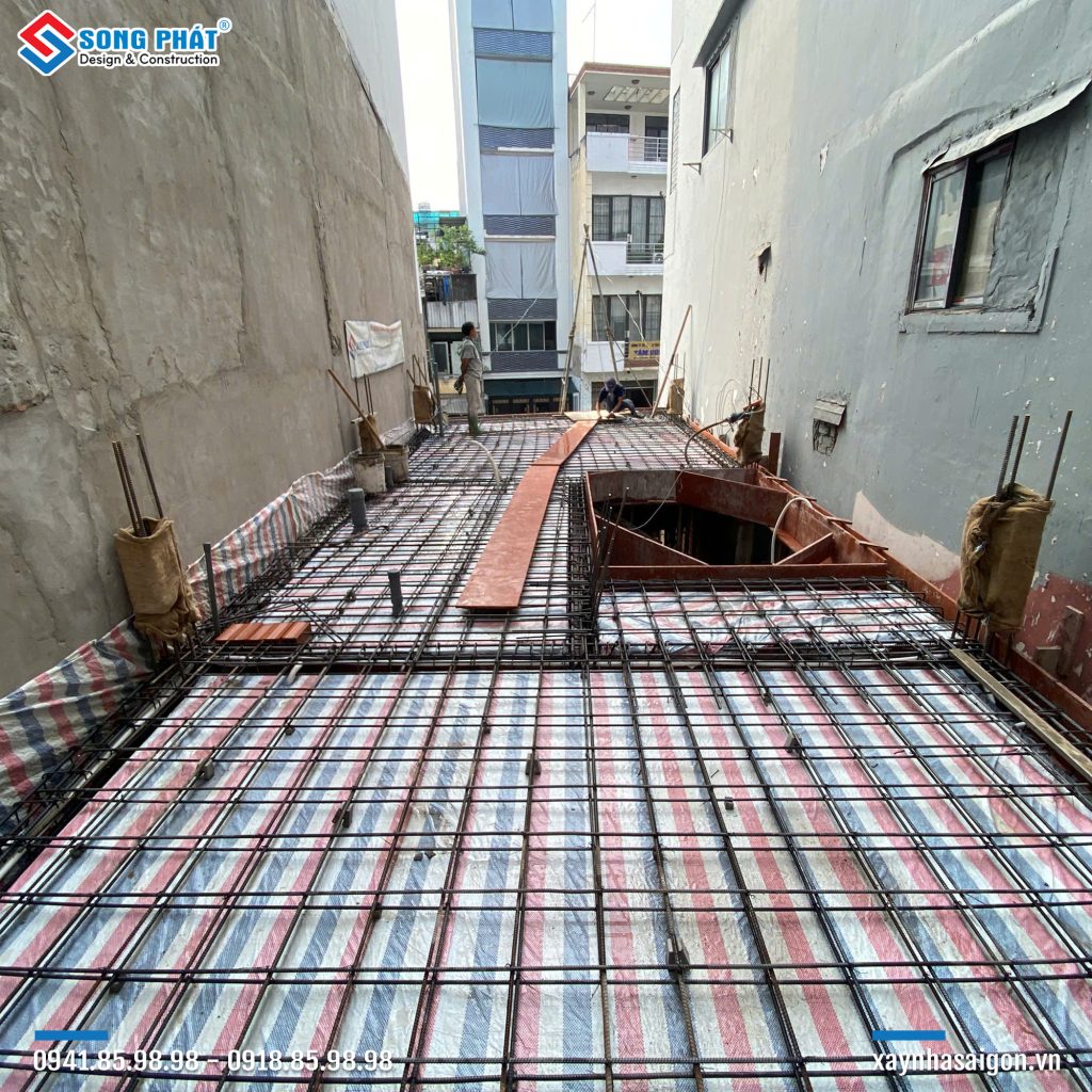 18/12 Hoàn thiện đi thép sàn lầu 1