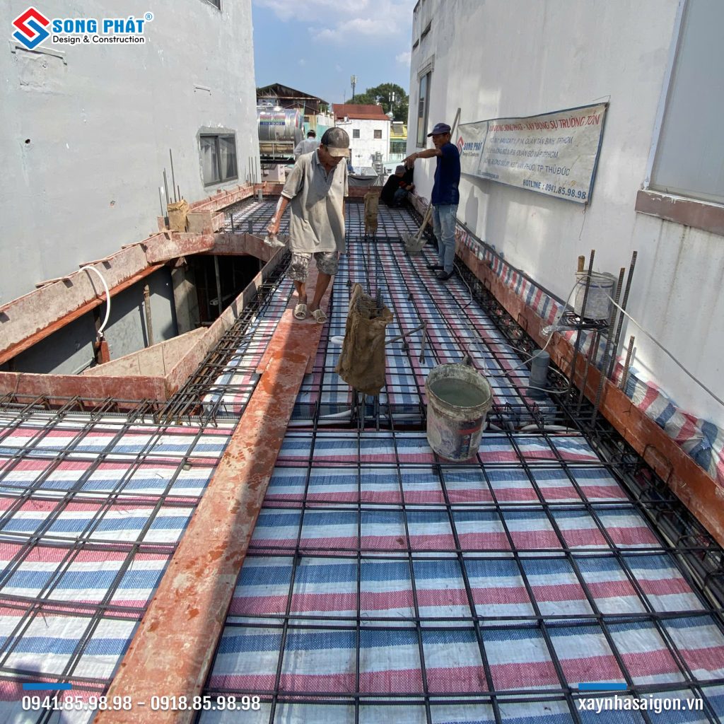 23/01 Hoàn thiện đi thép sàn sân thượng