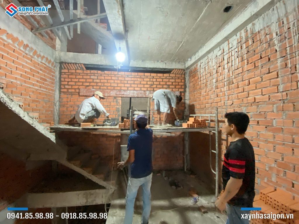 05/02 Xây tường ngăn các lầu