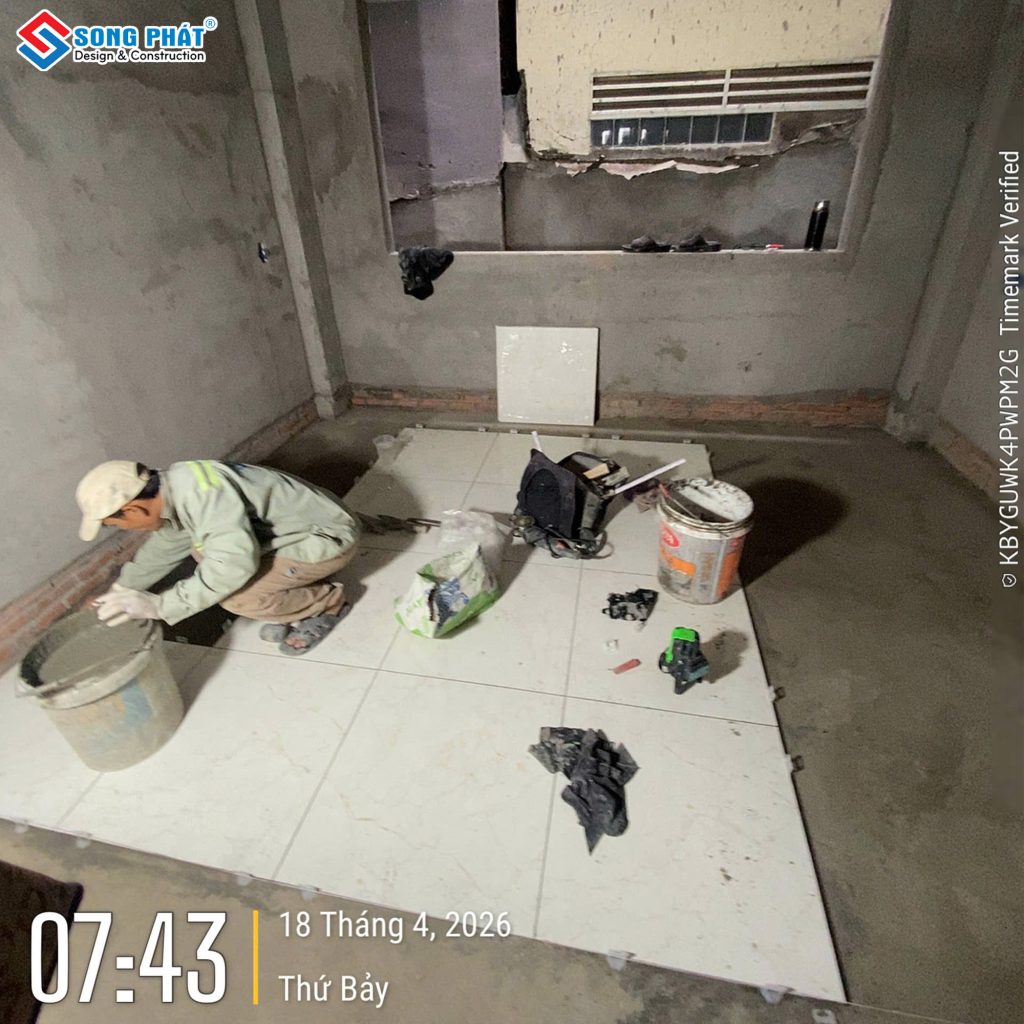 18/04 Ốp lát gạch phòng ngủ